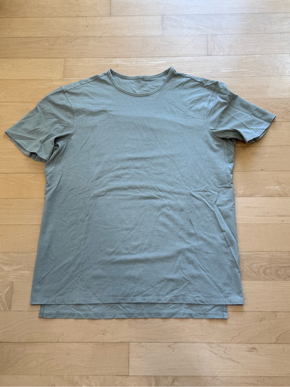 lululemon athletica Men's Short Sleeve Crew in Sage